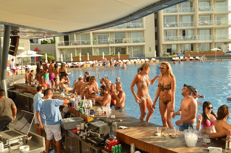 Sunday Pool Party at Whitelace